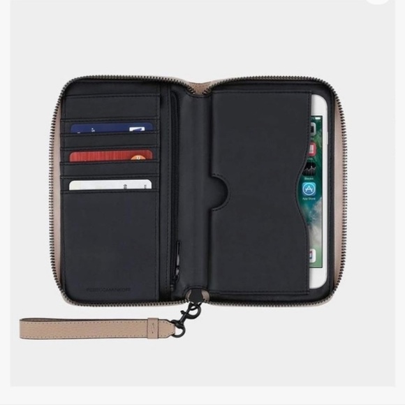 Rebecca Minkoff Large Neutral Pink Wallet (missing wristlet strap) - Picture 3 of 3